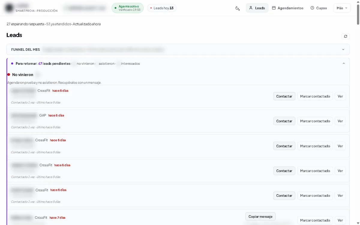 Panel del gimnasio mostrando la lista de leads capturados por el bot, con su estado